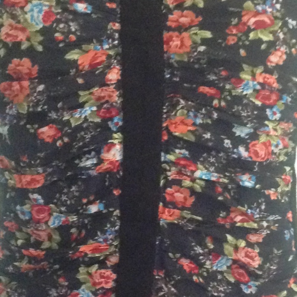 Shirt - Picture 2 of 3